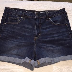 Aeropostale Cuffed Shorts